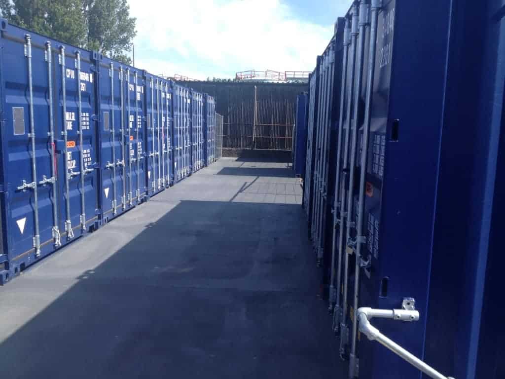 Upstairs units with fork-lift access - Standby self storage horsham